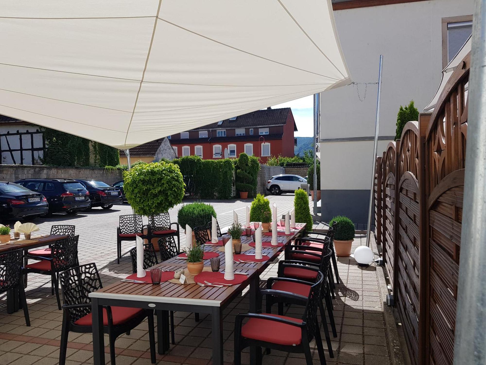 Hotel-Restaurant Pfaelzer Hof Edenkoben Exterior foto